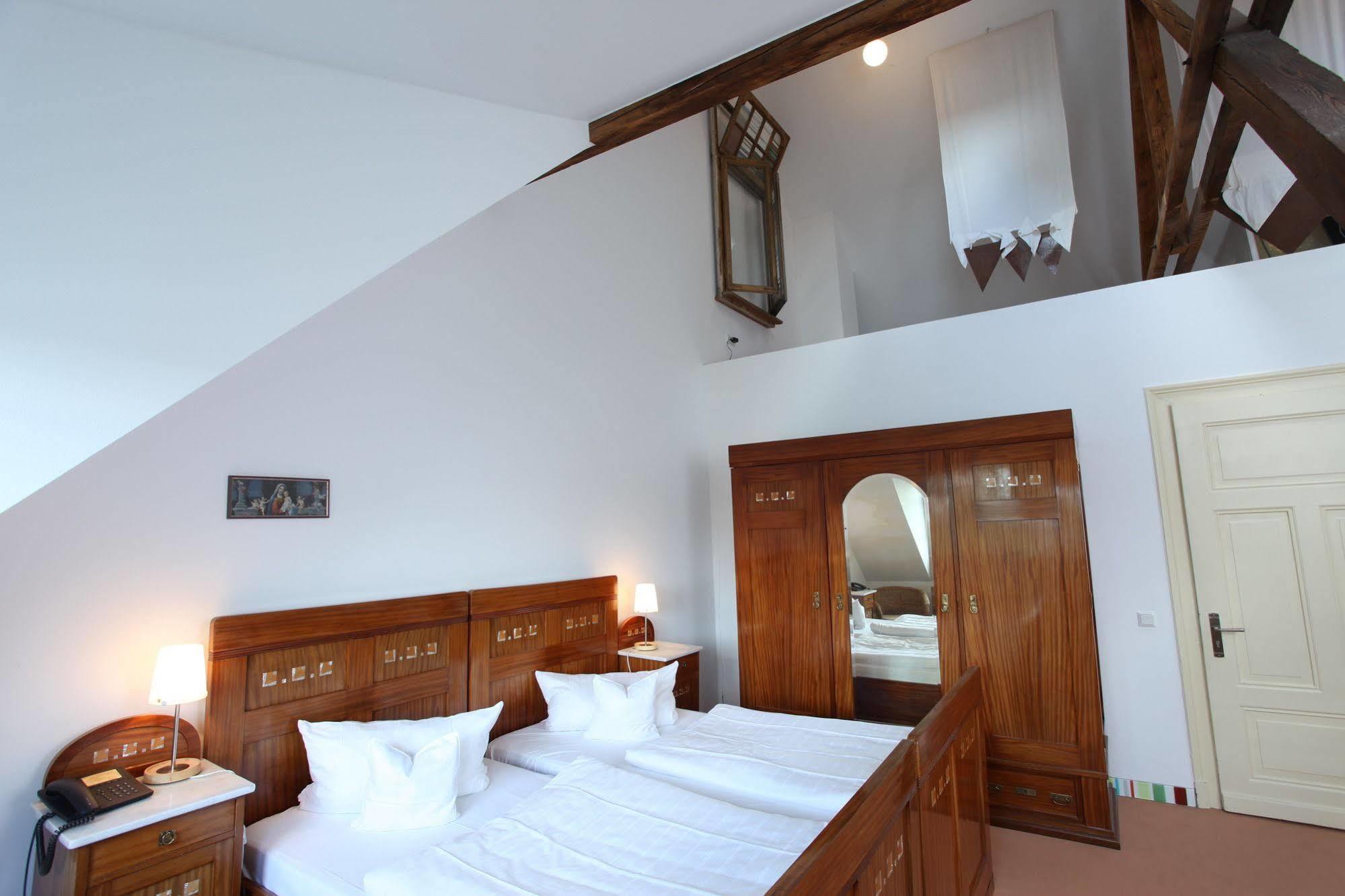 לינדלאר Hotel Artgenossen מראה חיצוני תמונה